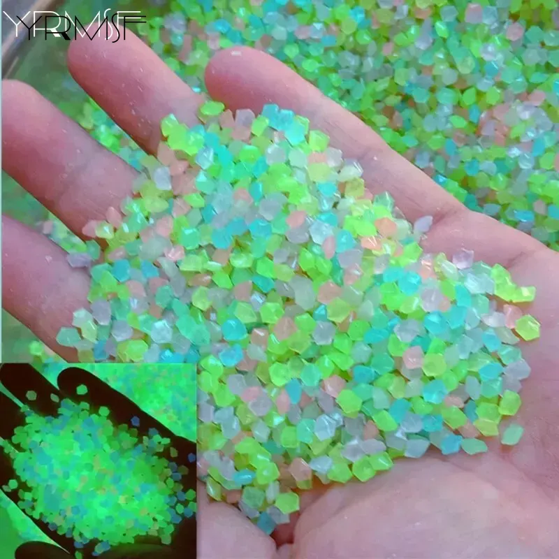 Aquarium Fish That Glow In The Dark - 1000szt 3-5mm Świecący piasek świecący w