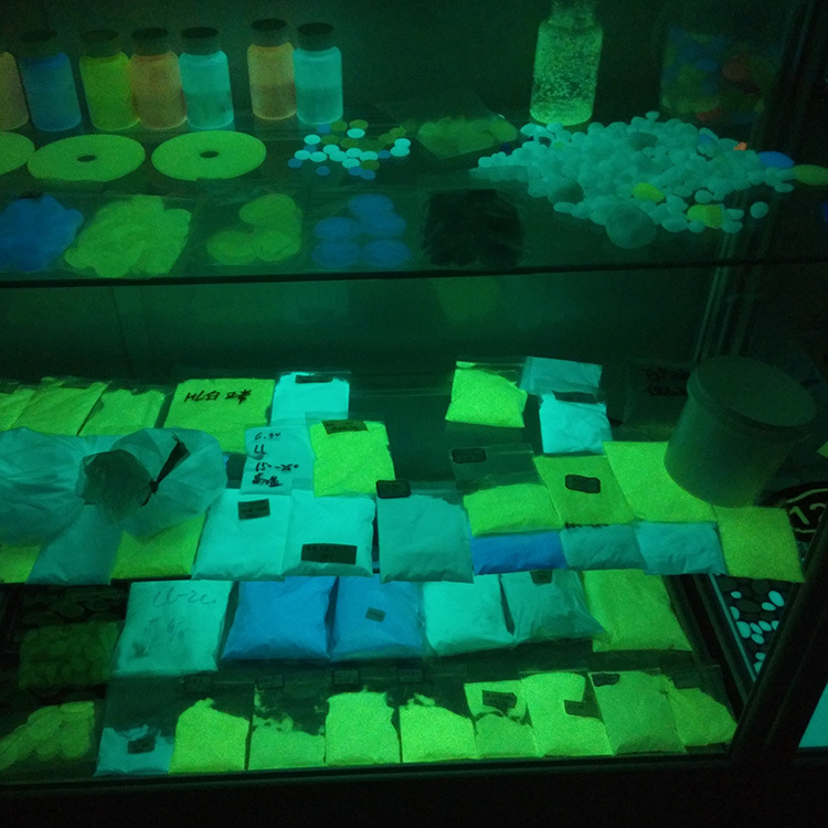 Wysoka jasność świecący piasek – Aquarium Fish That Glow In The Dark recenzja i cena